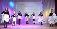 22 апреля 2017 г., Центр досуга с. Молчанова, IV конкурс детской моды «Полет фантазии», Коллекция Бумажная фантазия, гости из Мельникова